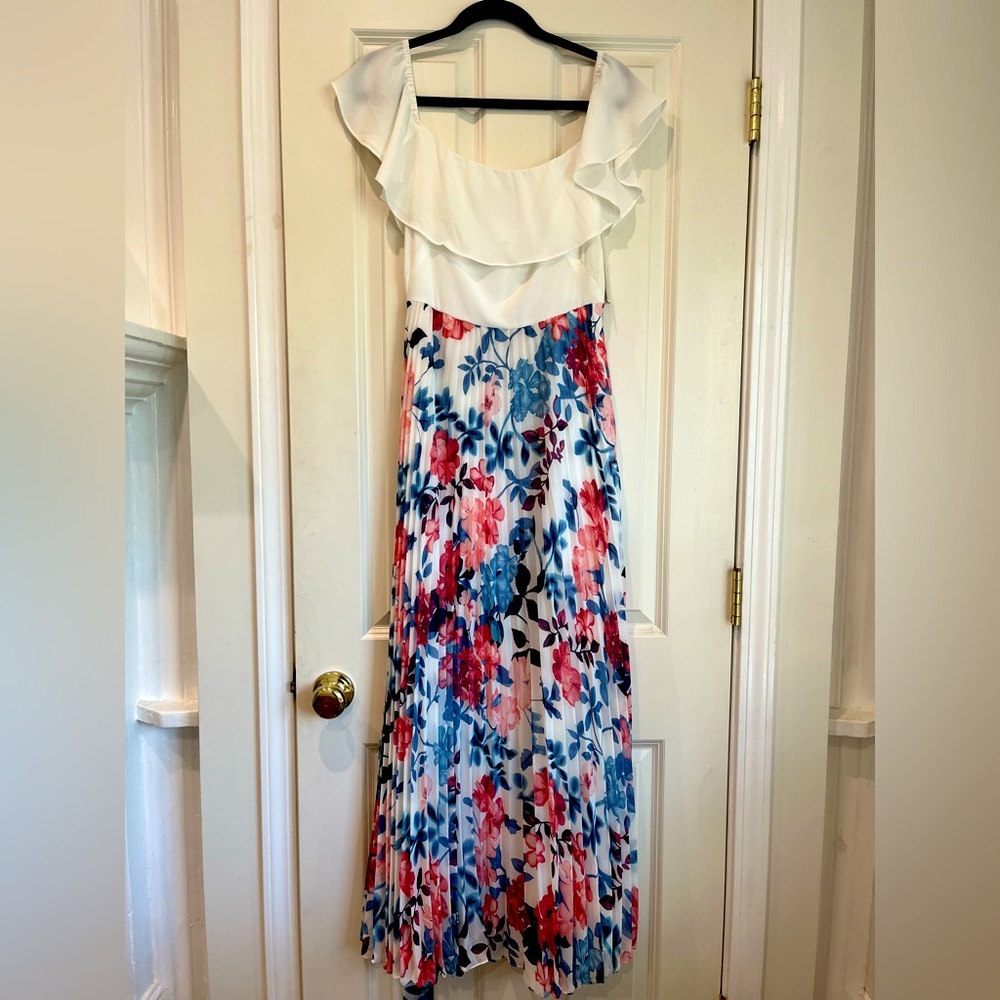 Eliza J Floral Dress - NWT